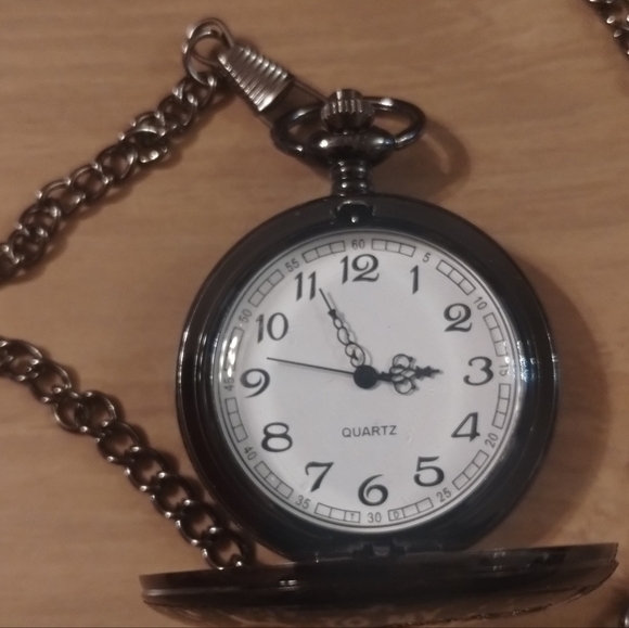 Engraved “To My Daughter” Pocket Watch w/ Chain – Vintage Style Quartz Gift